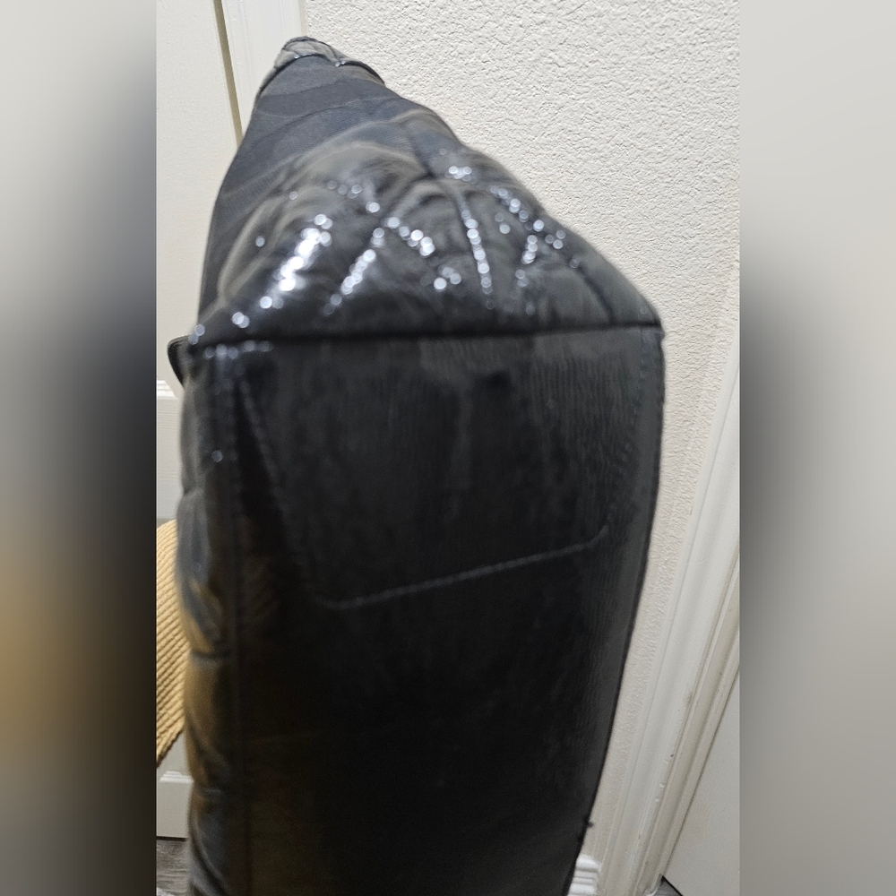 Coach Black Quilted Patent Leather Poppy Black Tote EUC - Picture 8 of 16